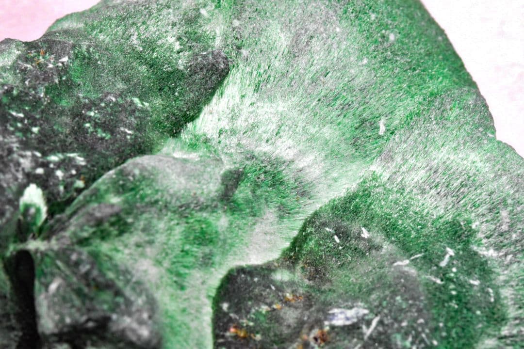 コンゴ産 ベルベットマラカイト原石