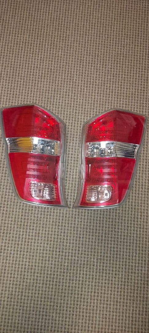 RKステップワゴン テール 左右セット