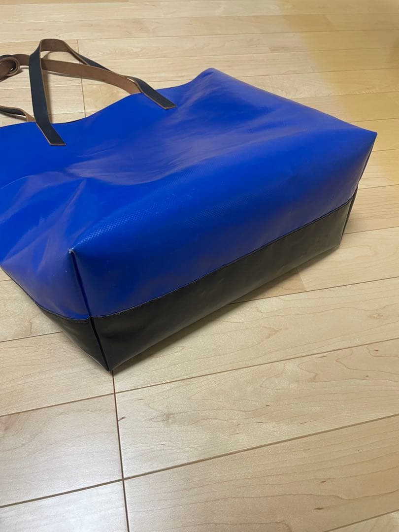 マルニ トライベッカ トートバッグ PVC ブラック×ブルー バイカラー 大容量