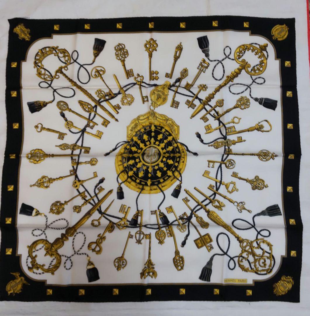 HERMES※カレ90LESCLES鍵モチーフブラック シルクスカーフ