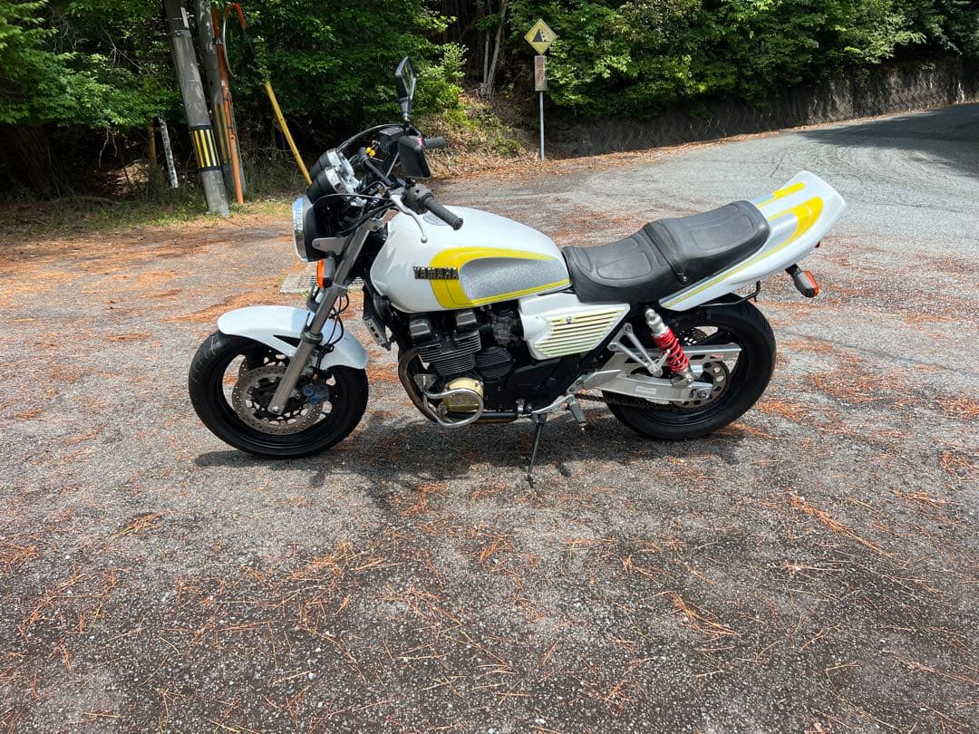 Yamaha XJR400 外装セット　中古