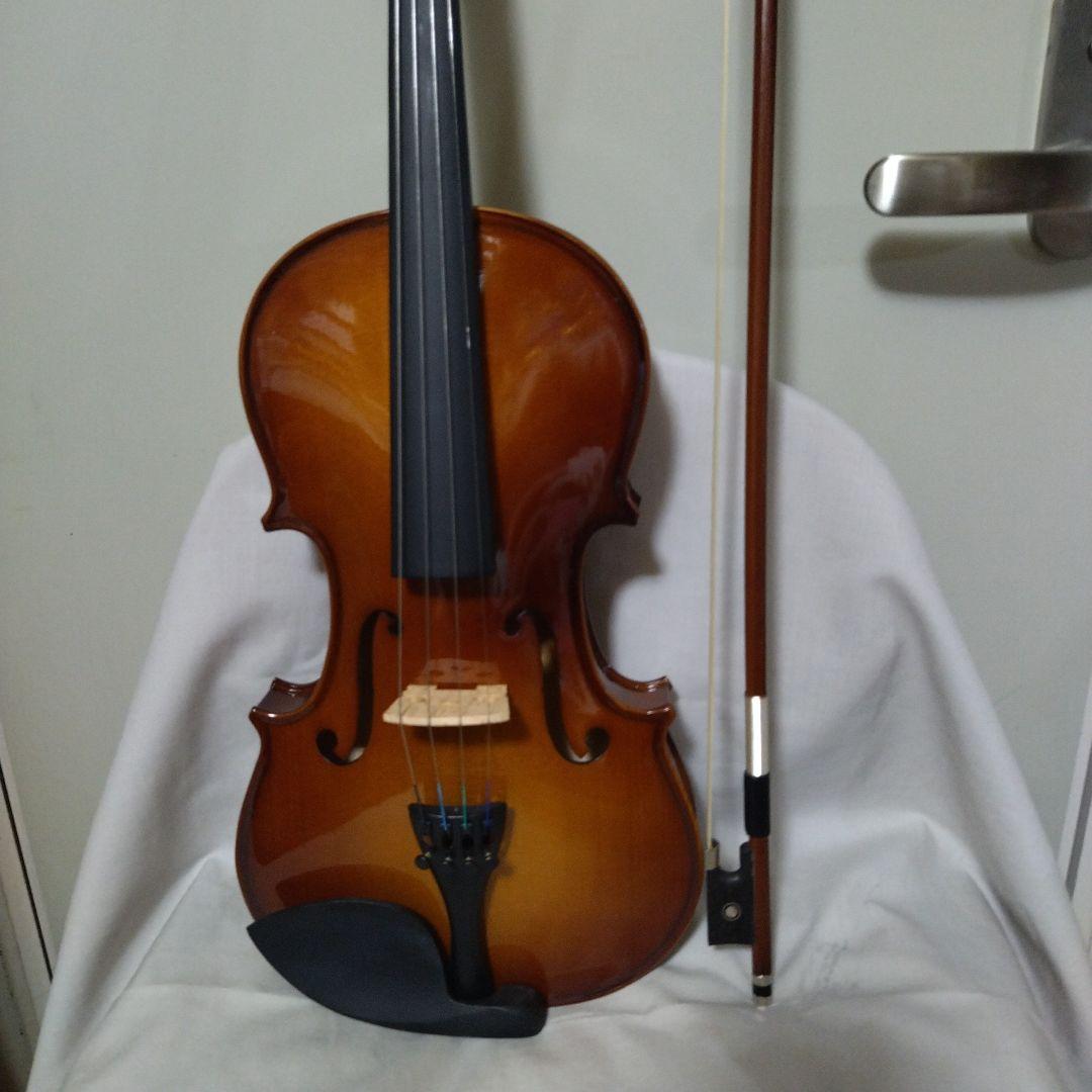 ♥美品♥特価♥未使用品のstongバイオリン4/4♥弓ケ―ス松脂音程合わせ用笛付