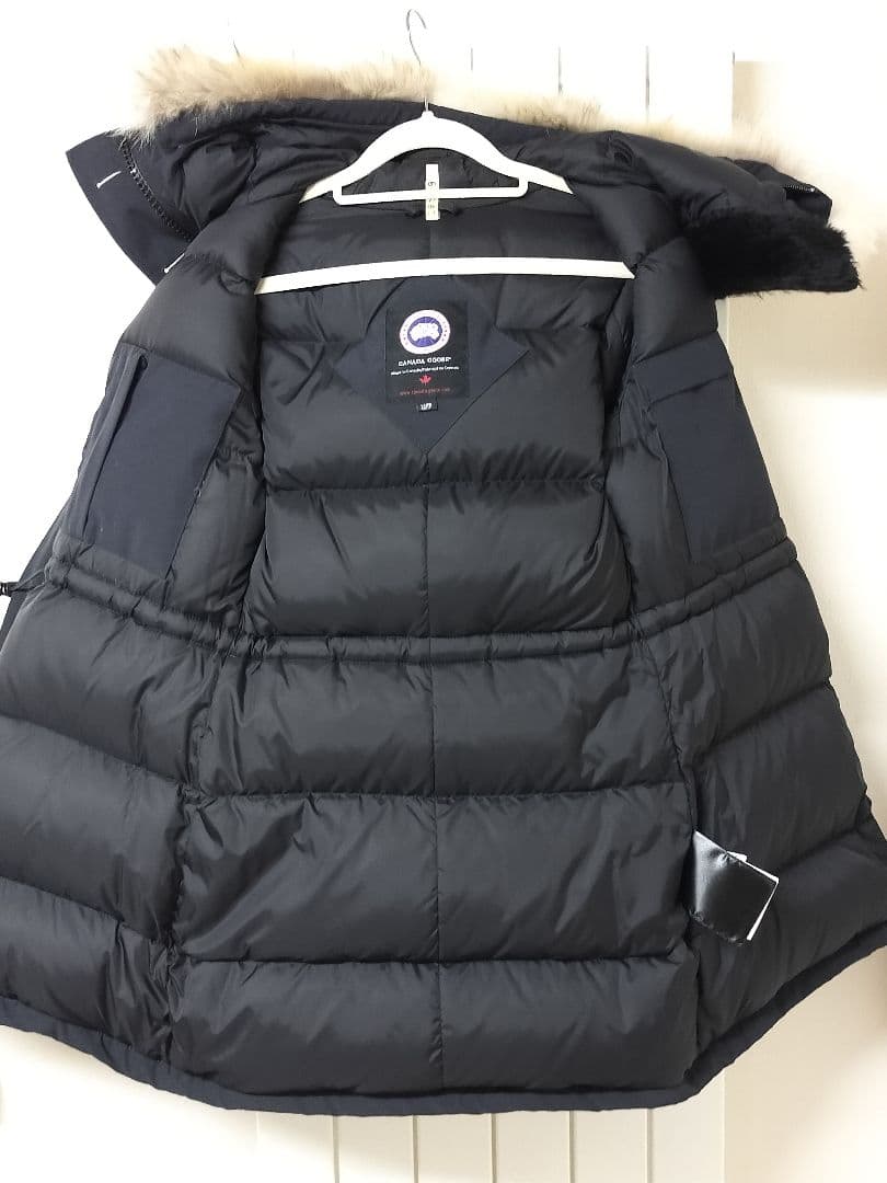 りん☆美品☆カナダグース　レディース　ダウンジャケット　ブラック　XS