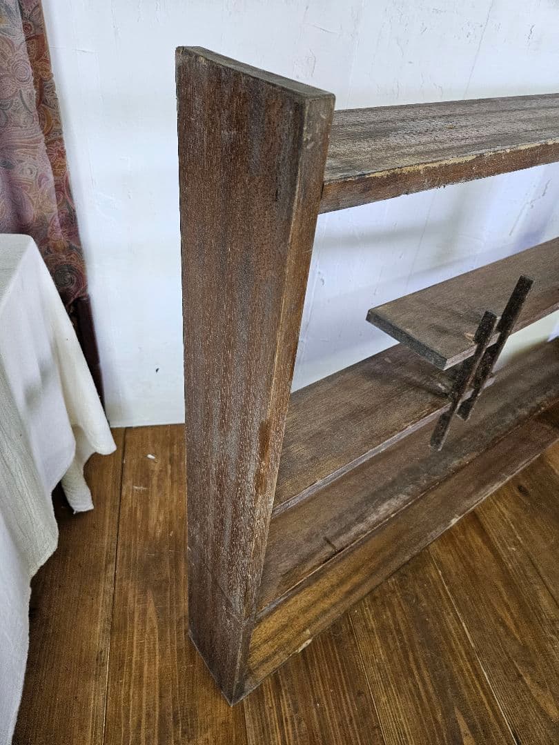 日本のアンティーク 古い木製のオープンラック ウォールシェルフ 飾り棚