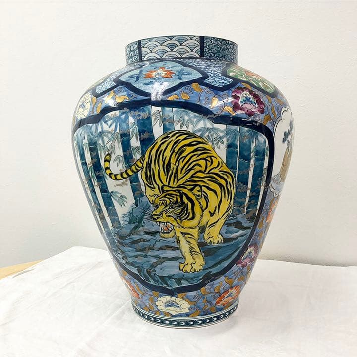 有田焼 壺　　高さ100センチ引き取り希望