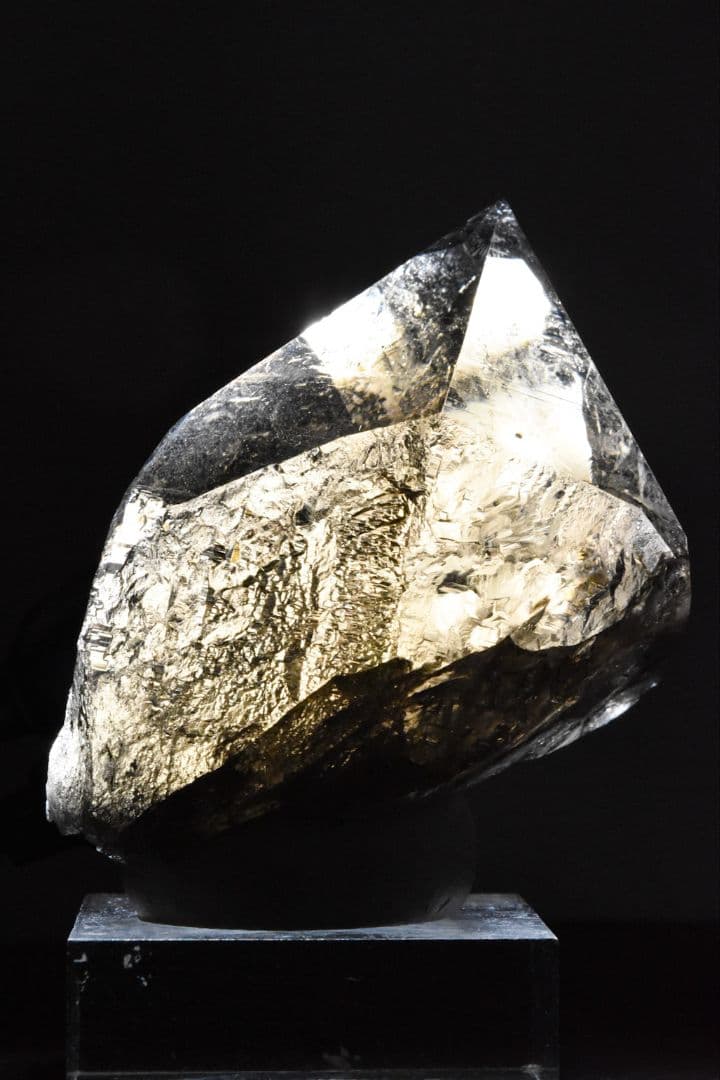 パキスタン スカルドゥHashupi産 クリアスモーキークォーツポイント