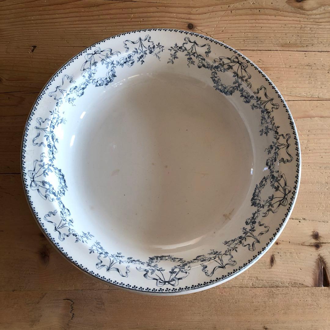 フランス/サルグミンヌMOZART（モーツアルト）バラのガーランドのサラディエ