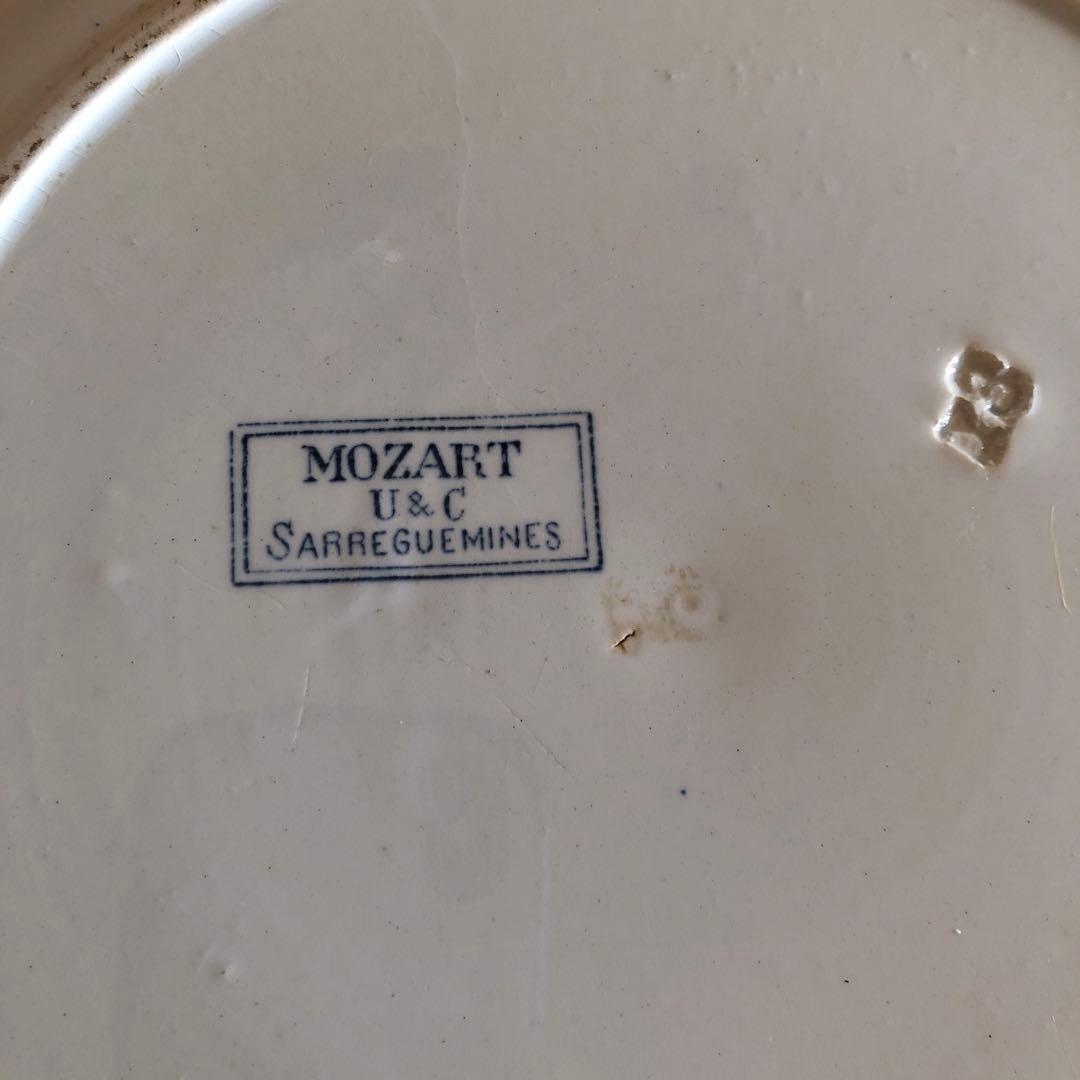 フランス/サルグミンヌMOZART（モーツアルト）バラのガーランドのサラディエ