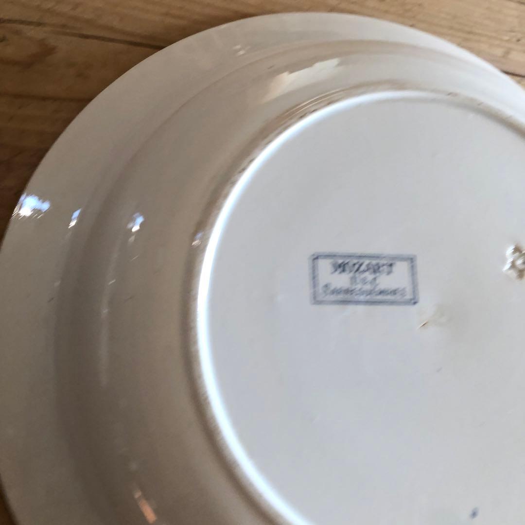 フランス/サルグミンヌMOZART（モーツアルト）バラのガーランドのサラディエ