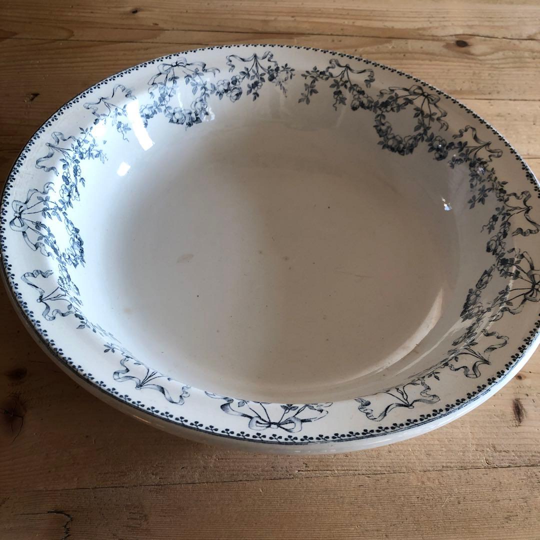 フランス/サルグミンヌMOZART（モーツアルト）バラのガーランドのサラディエ