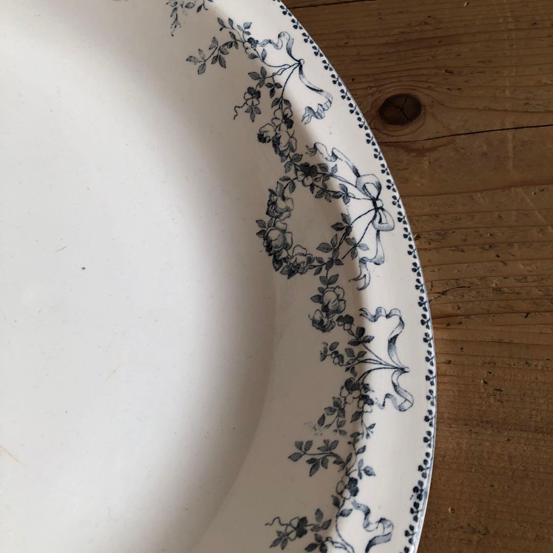 フランス/サルグミンヌMOZART（モーツアルト）バラのガーランドのサラディエ