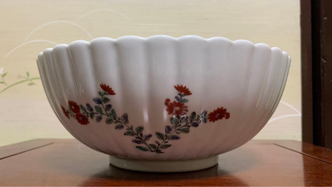 在銘　粉彩　特大　大鉢　直径24.5cm 高さ10cm