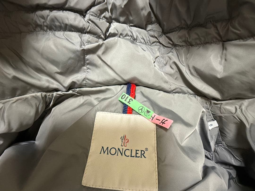 正規　MONCLER モンクレール ジェノブリエ　VERY掲載