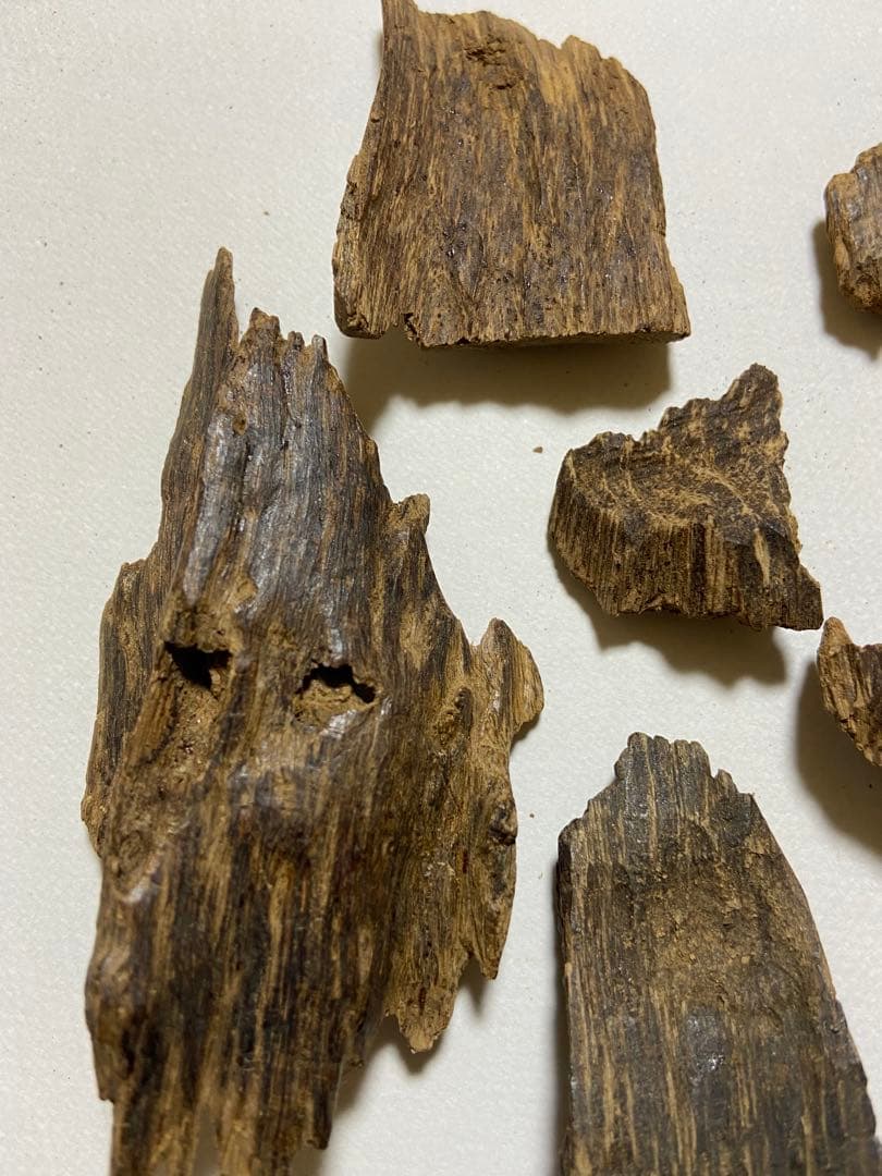 天然沈水沈香木詰め合わせ　25g