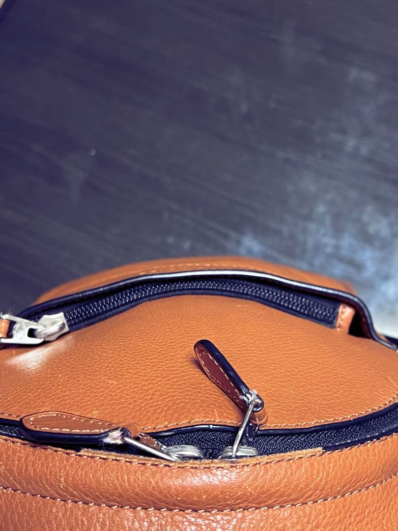 コーチ　ボディバッグ