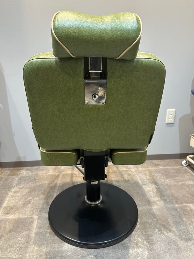 【らくちゃん】タカラベルモント a1601M 多機能美容イス