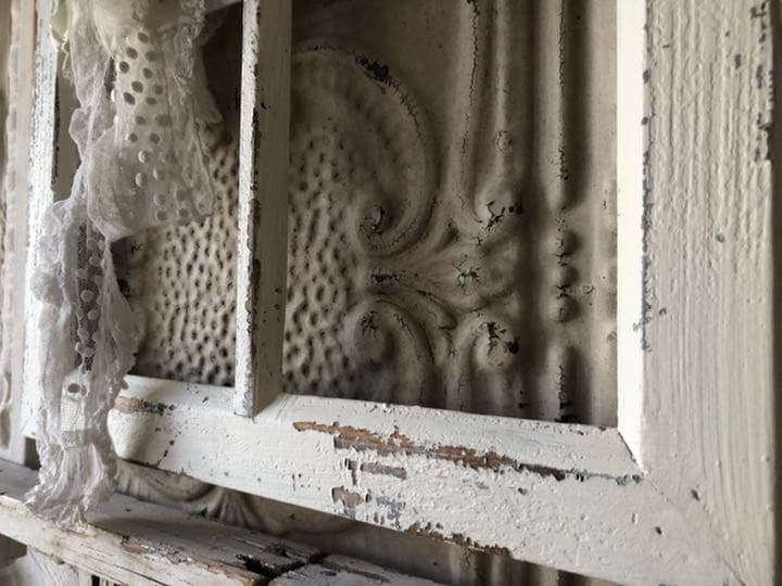 シャビーシック 窓　格子窓　ホワイトペイント