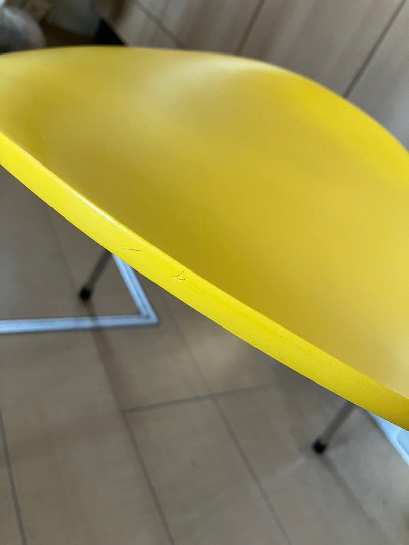 セブンチェア　イエロー　黄色