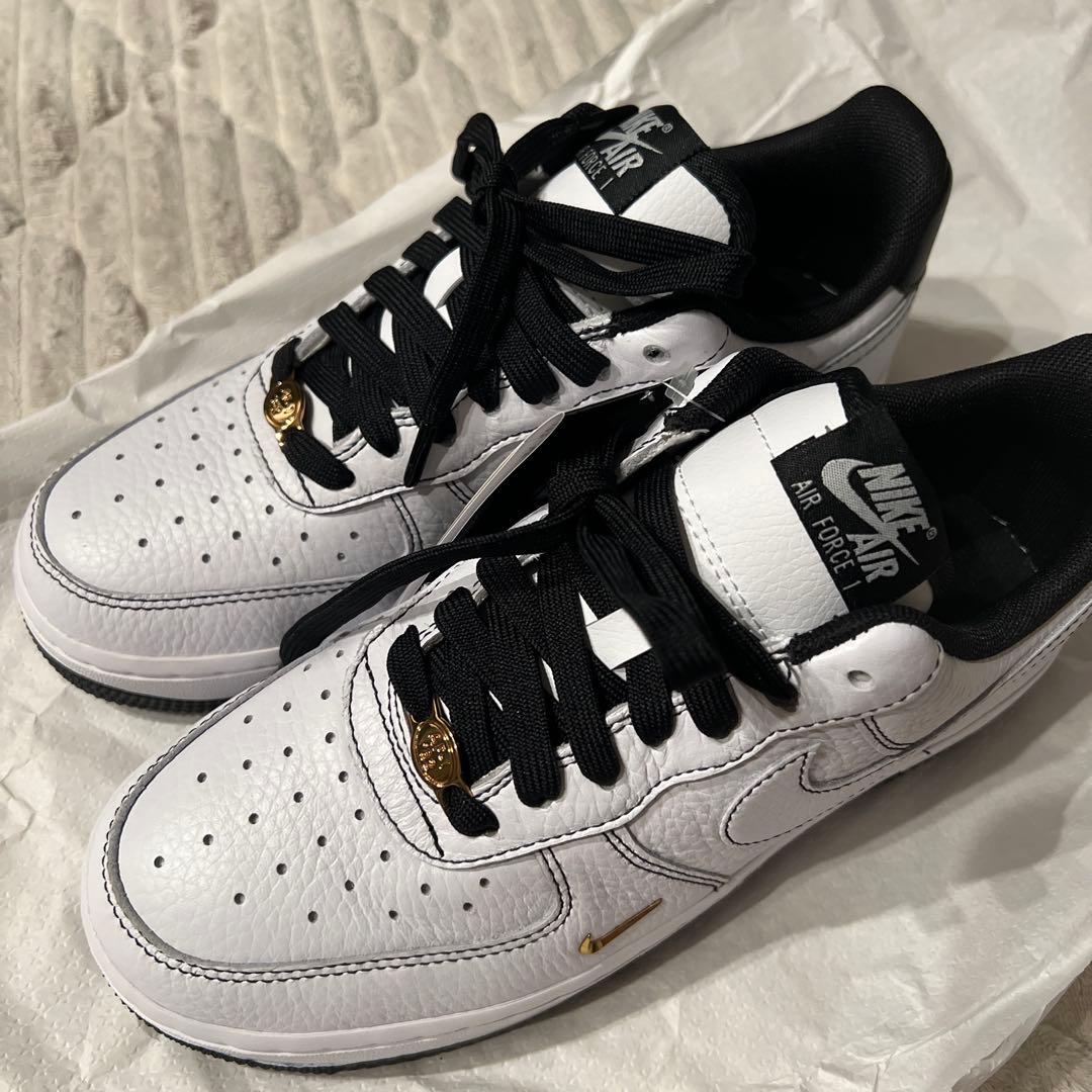 【値下げ中】ナイキ エアフォース1 ’07 ミニ ジュエル　23.5センチ　新品