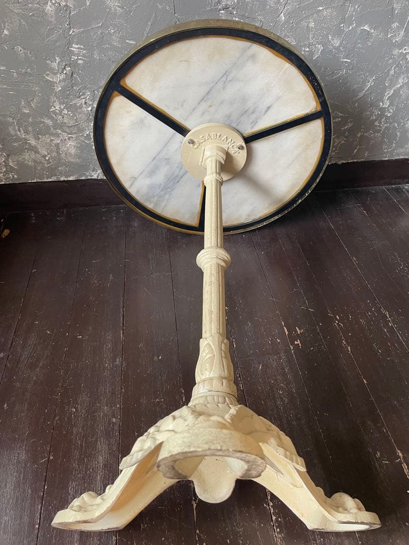 ビンテージ/カサブランカ/カフェテーブル/ラウンドテーブル/鉄脚/大理石/喫茶店