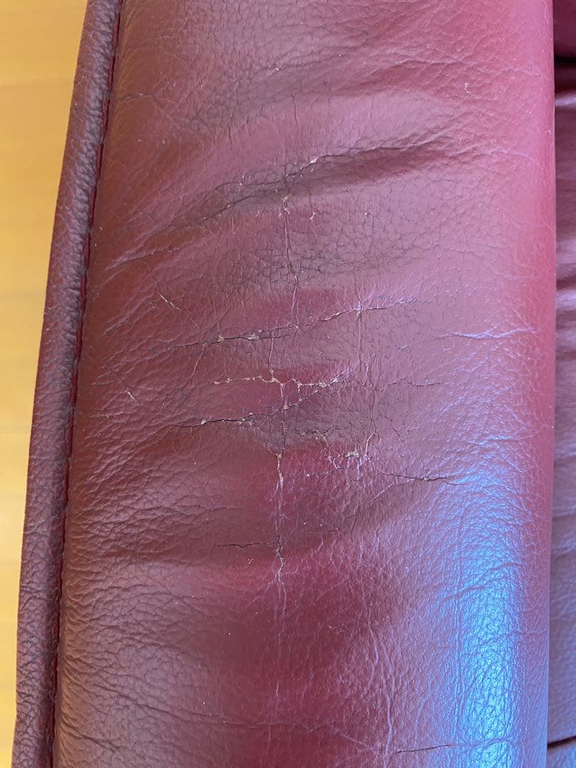 値下げ！世界で一番有名なエコーネスのリクライニングチェア！革張、ヘッドレスト昇降