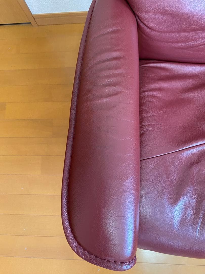 値下げ！世界で一番有名なエコーネスのリクライニングチェア！革張、ヘッドレスト昇降