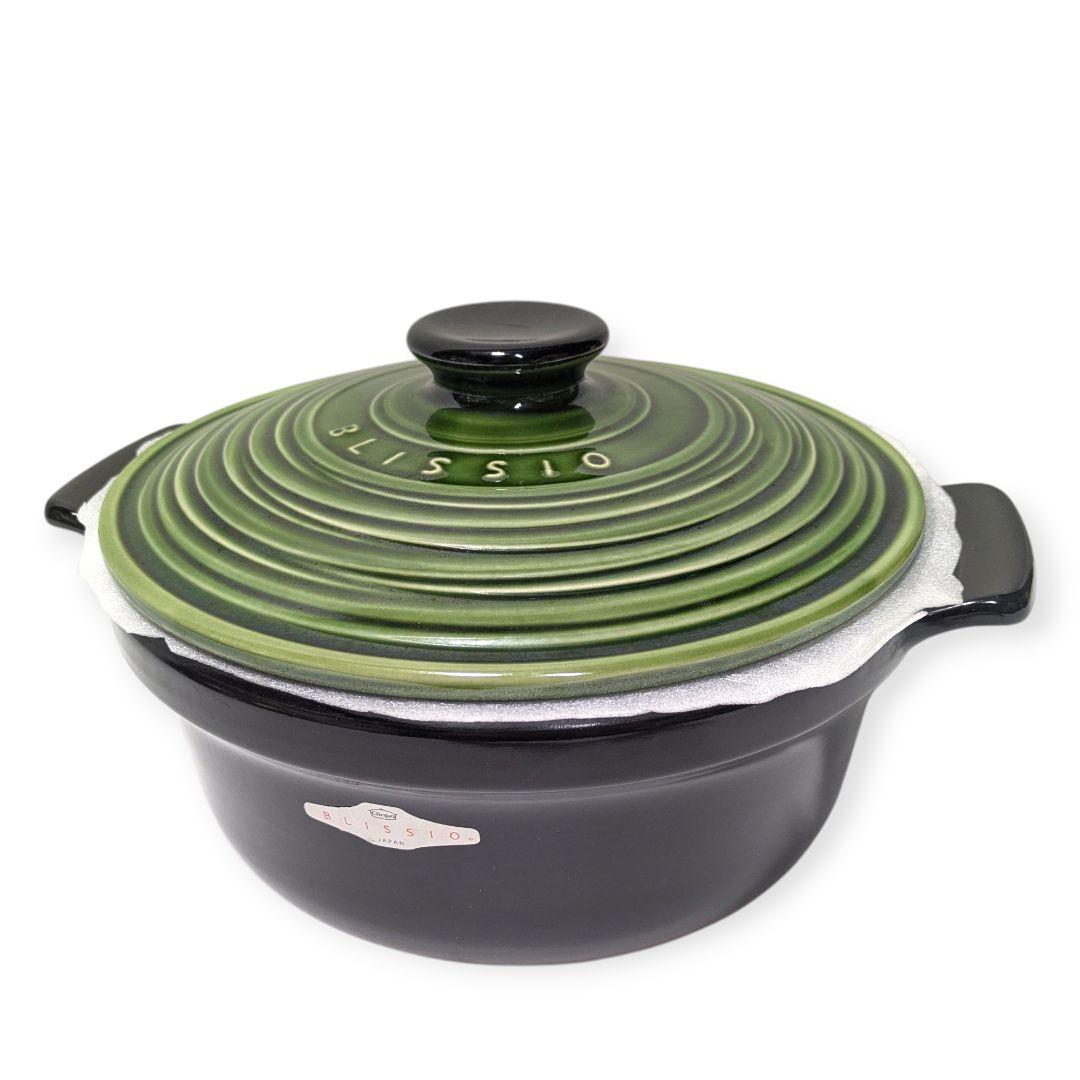 食材の旨味を逃さない。萬古焼の傑作「銀峯ブリシオ」で極上の無水調理を。