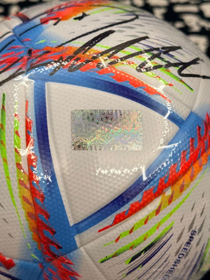 クリスティアーノ・ロナウド2022ワールドカップサイン入りサッカーボール