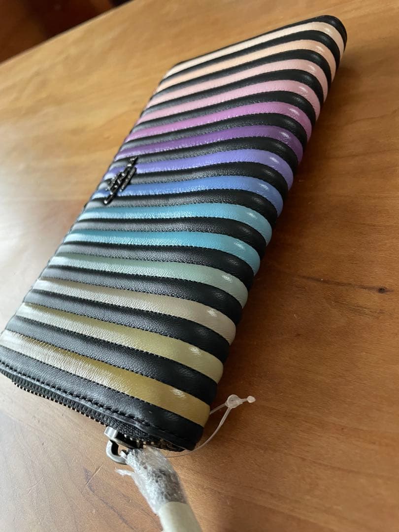 COACH グラデーションストライプ 長財布