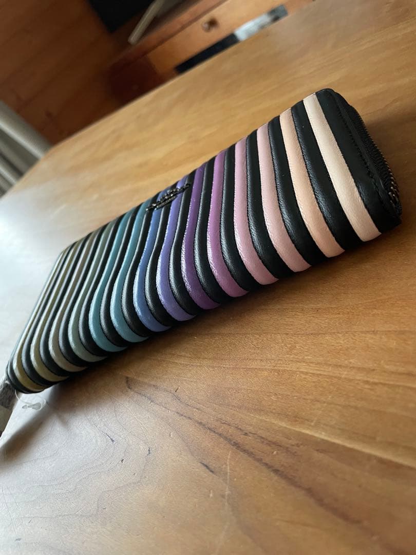 COACH グラデーションストライプ 長財布