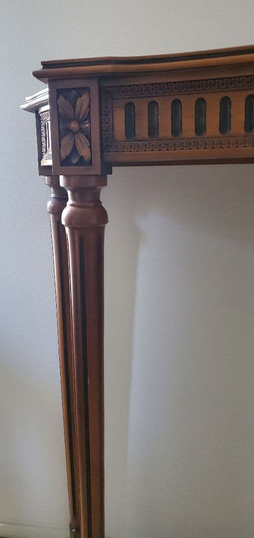 コンソールテーブル　飾り台　クラシック