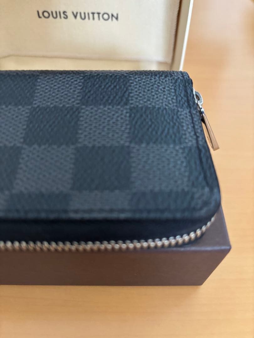 LOUIS VUITTON ダミエ・グラフィット ケース