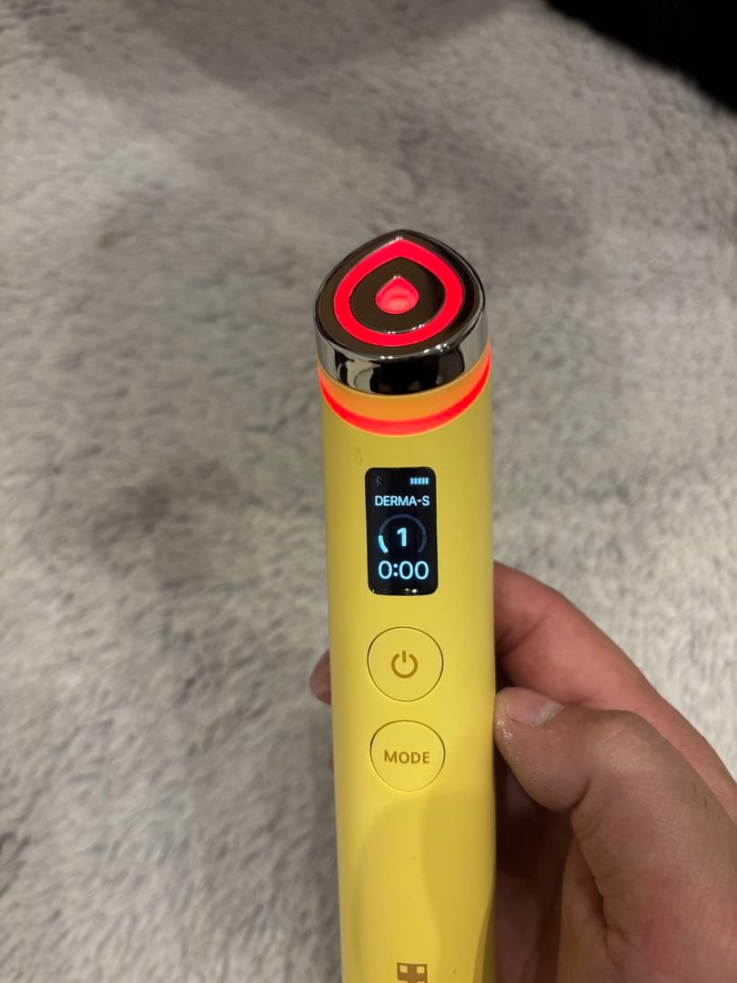 ブースタープロ　イエロー　メディキューブ　即日発送　MEDICUBE 美顔器