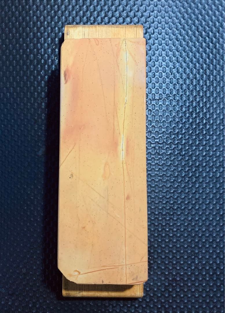 天然砥石　正本山　黄板　仕上げ砥石　台付き