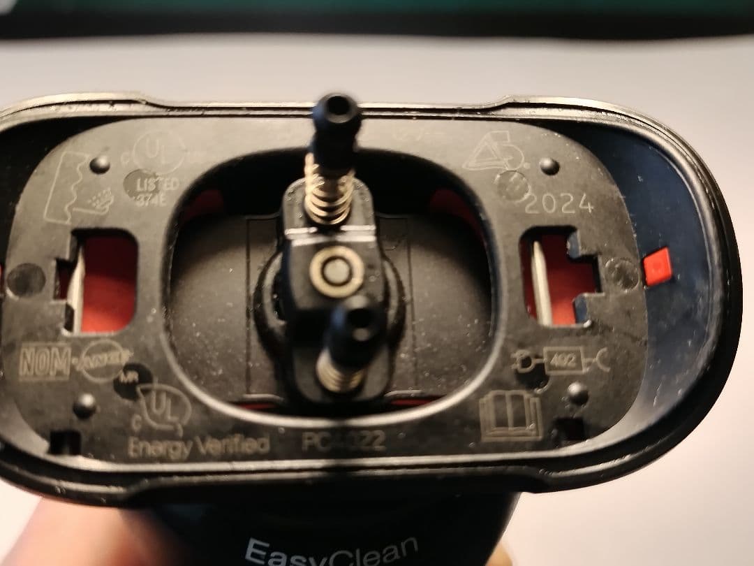 ほぼ新品★洗浄器付き★Braun シリーズ5 メンズ電気シェーバー良く切れます！