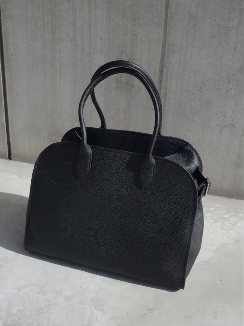 ジプソフィアバック美品