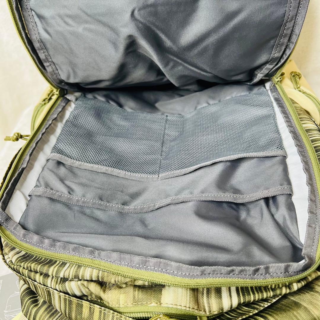 新品 BURTON × HCSC コラボ バックパック 多機能 スノボ 26L