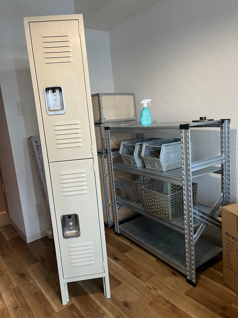 スチールラック・メタルラック LYON RECESSED HANDLE 2TIER LOCKER PFS