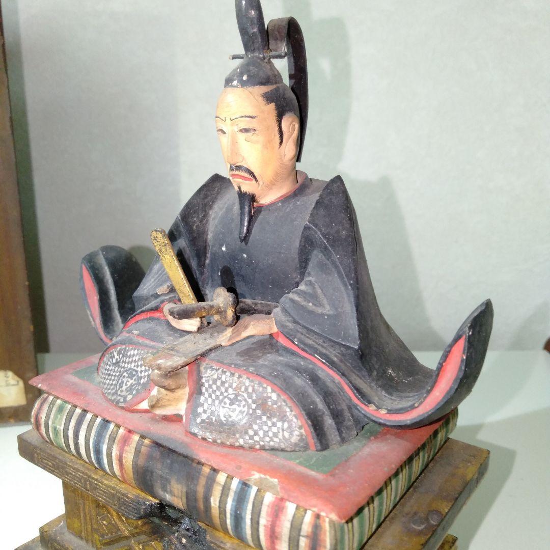 武士の置物　木製　扉付き木製箱付き １体