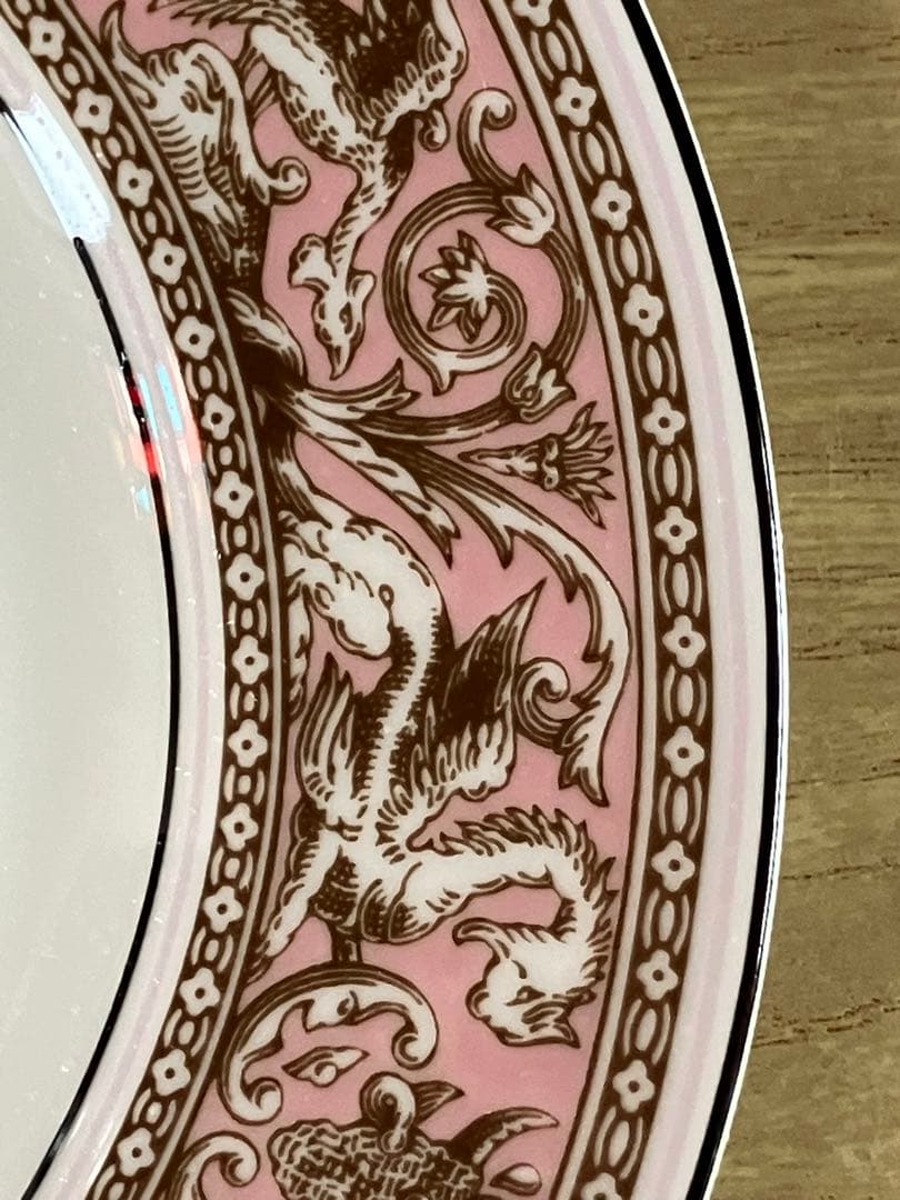 最終価格【稀少・新品・未使用】ウェッジウッド　フロレンティーン　ピンク プレート