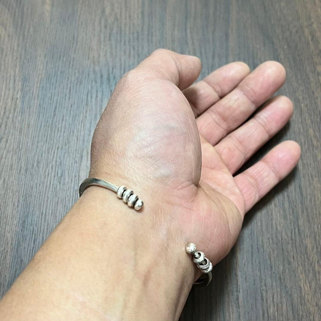 【新品・未使用】バングル　カレンシルバー　純銀97％　カレン族