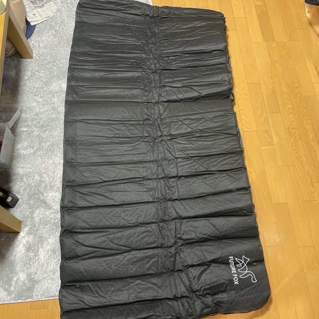 【最終値下げ】FUTURE FOX 折りたたみ式ワイドキャンプマット　ブラック