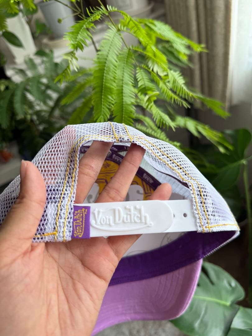 Von Dutch リバースロゴ ベルベット トラッカー キャップY2K