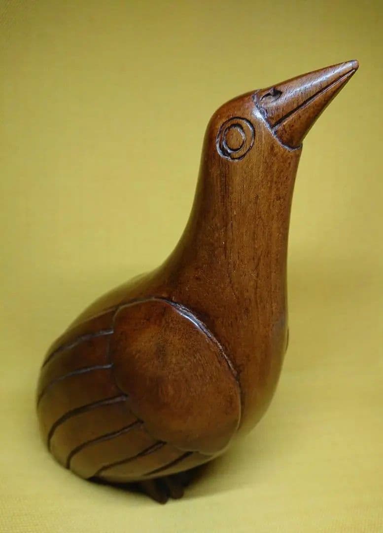 トリ　鳥　木彫　オブジェ　置物　インテリア　工芸品　美術品　A1135