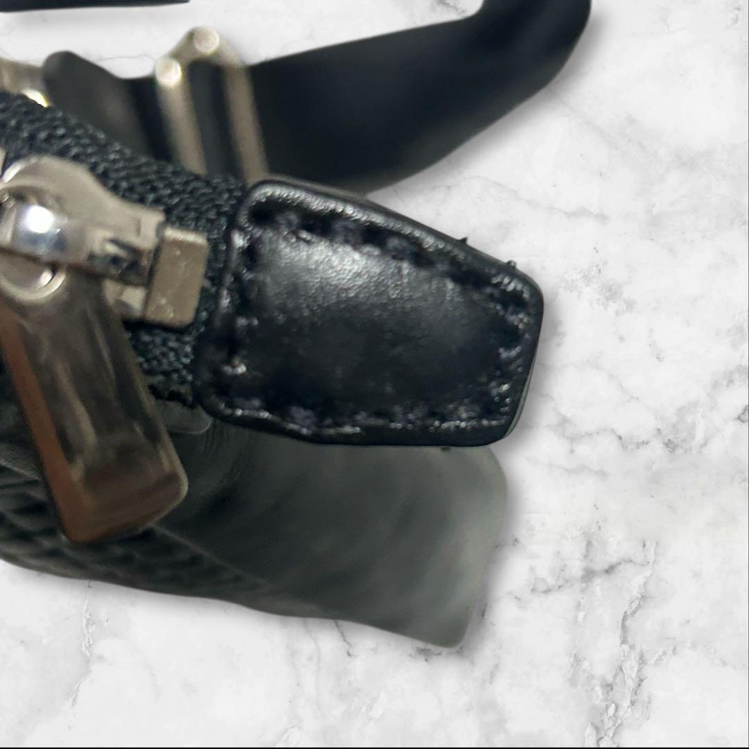 【未使用級】LEXUS レクサス　ショルダーバッグ　ボディバッグ　イントレ