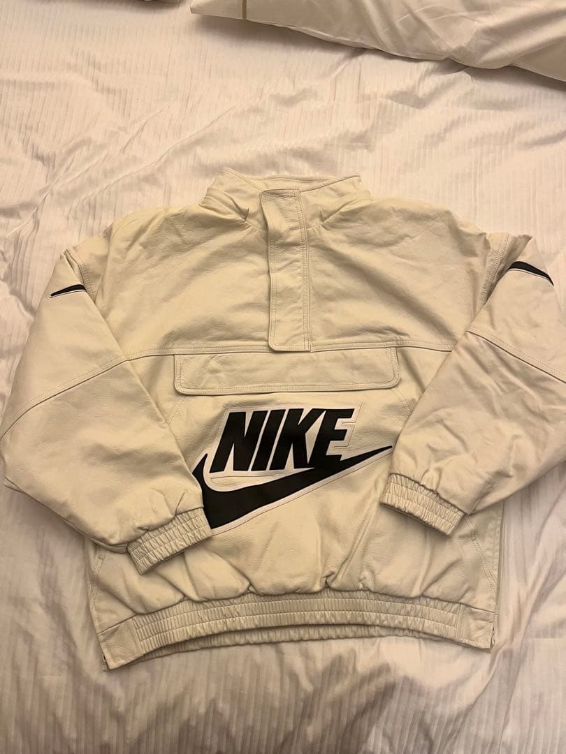 u*6様 Nike Supreme アノラックパーカー Lホワイト