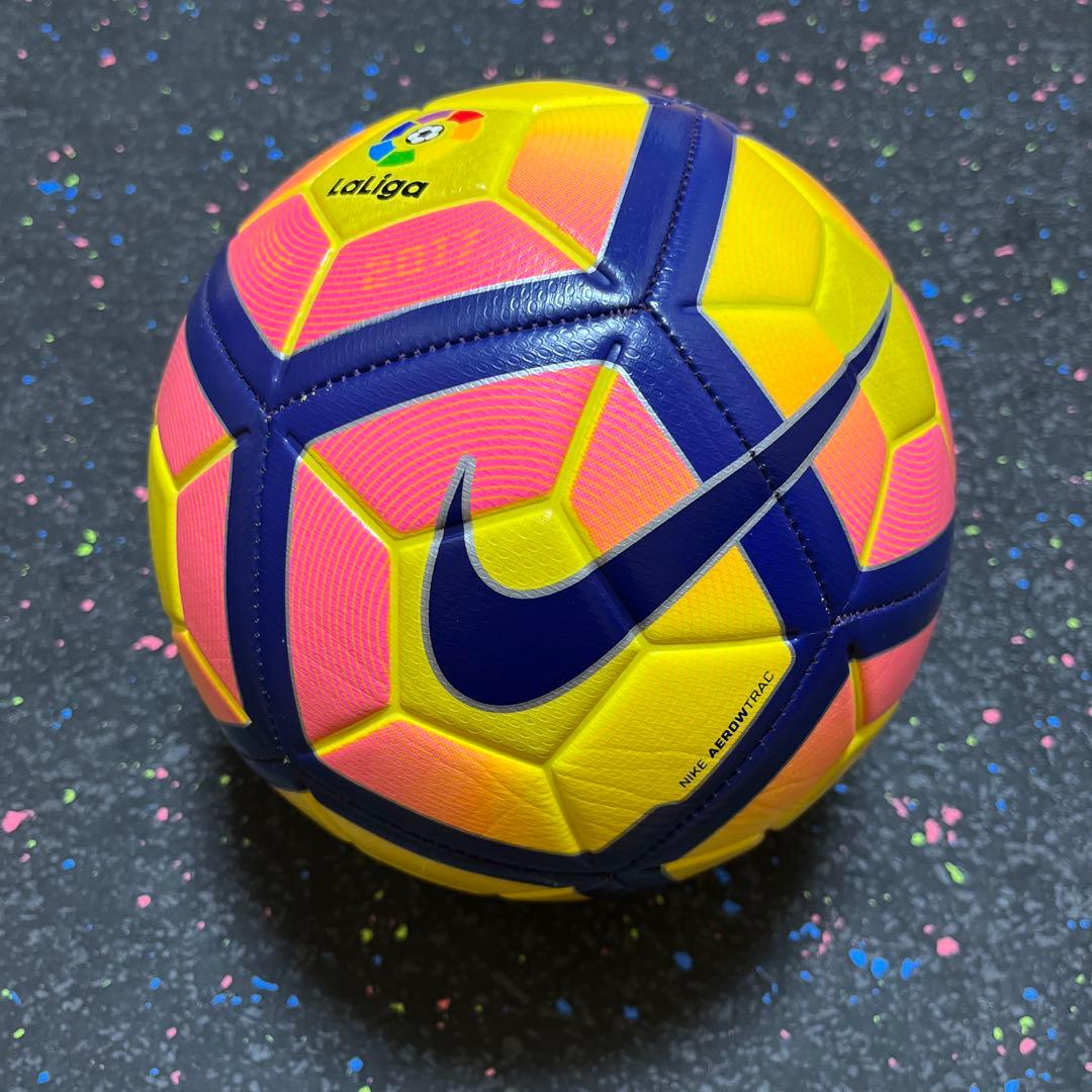 Nike オーデム4 サッカーボール サイズ5 ストライク