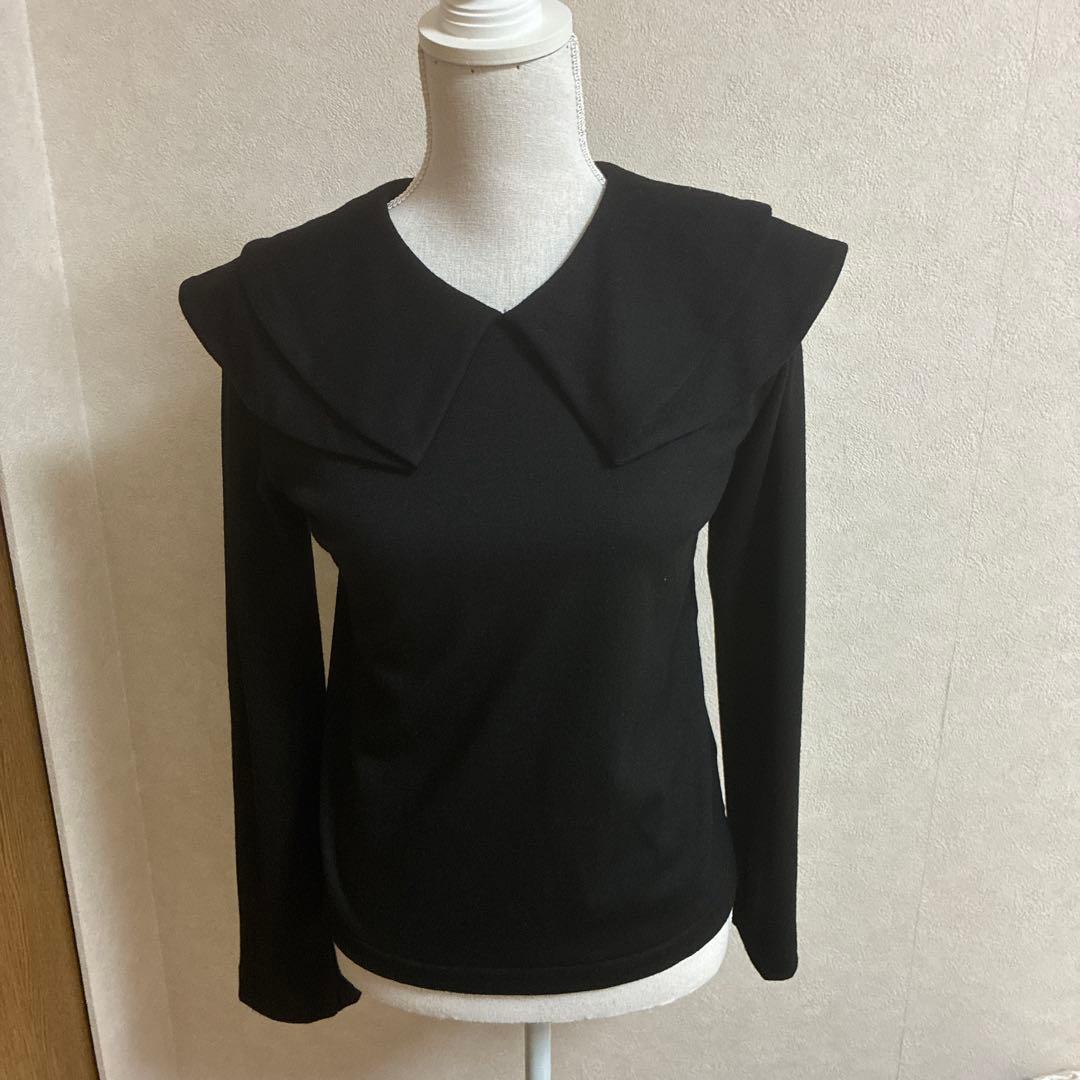 ギャルソン　 大きな襟付き黒長袖ニット