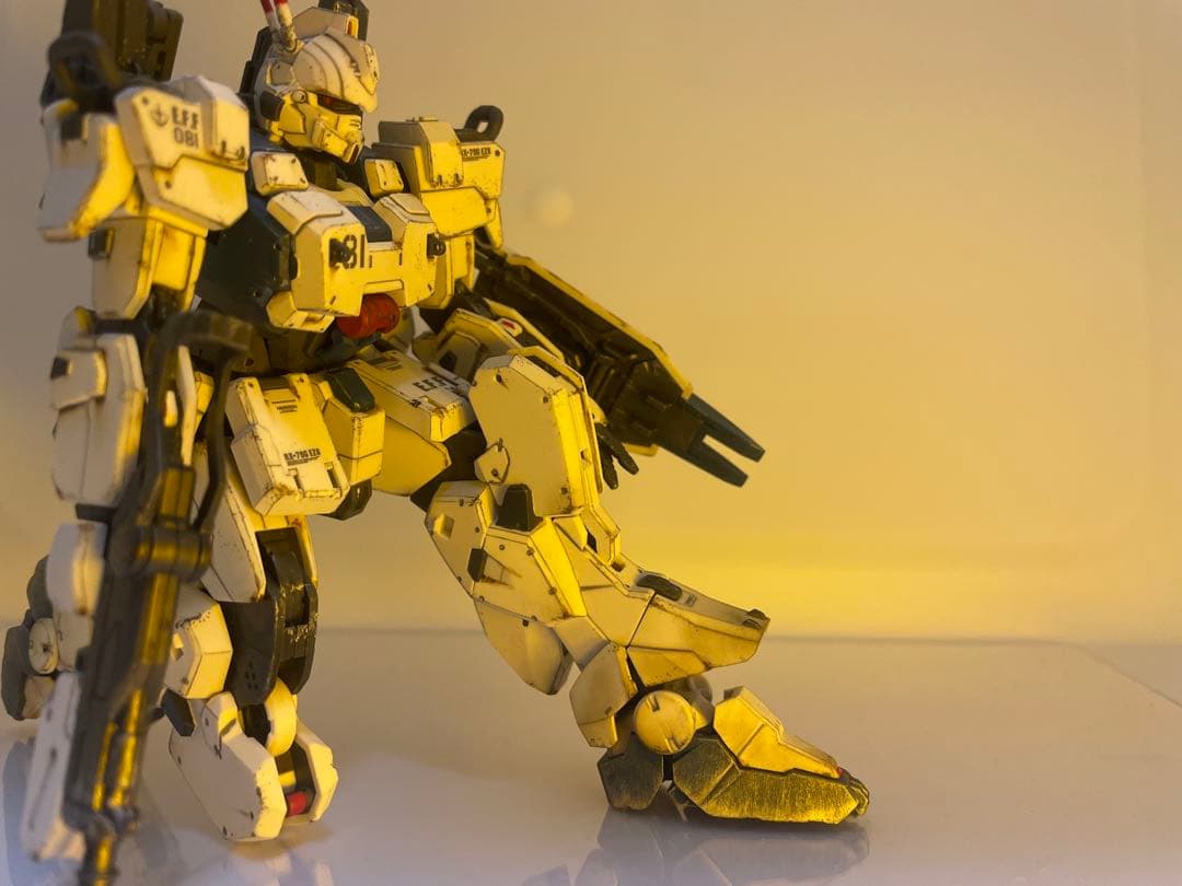 【完成品】海外プラモデルHG 1/144 Ez8イージーエイト