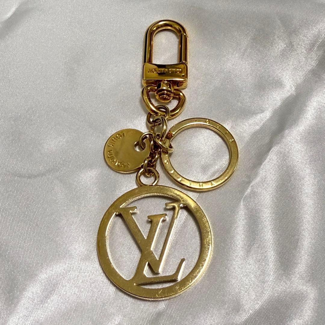 Louis Vuitton ルイヴィトン ゴールド ロゴキーホルダー キーリング